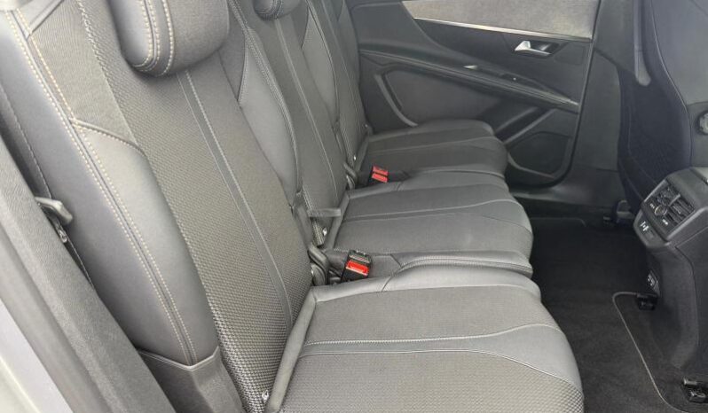 Peugeot 5008 GT / EAT8 / 7 places / 1.5 Blu complet