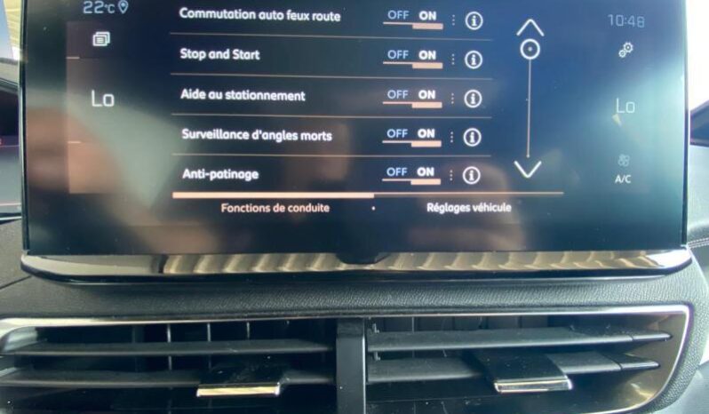 Peugeot 5008 GT / EAT8 / 7 Places / 1.5 Blu complet