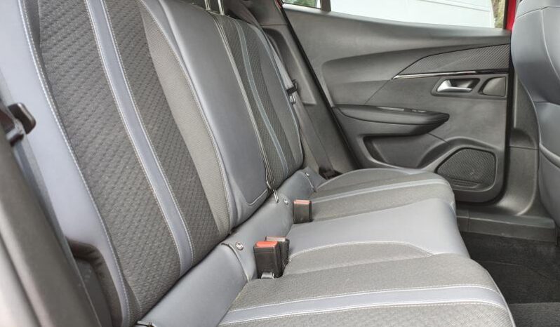Peugeot 2008 Allure / 130ch / GPS complet