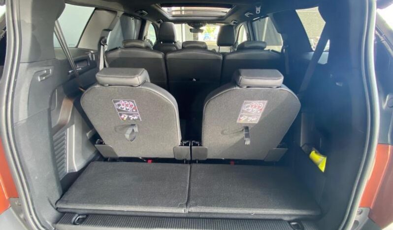 Peugeot 5008 GT / EAT8 / 7 Places / 1.5 Blu complet