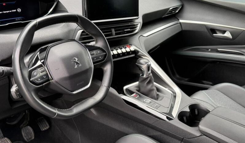 Peugeot 5008 Allure / 7 Places / Carplay complet