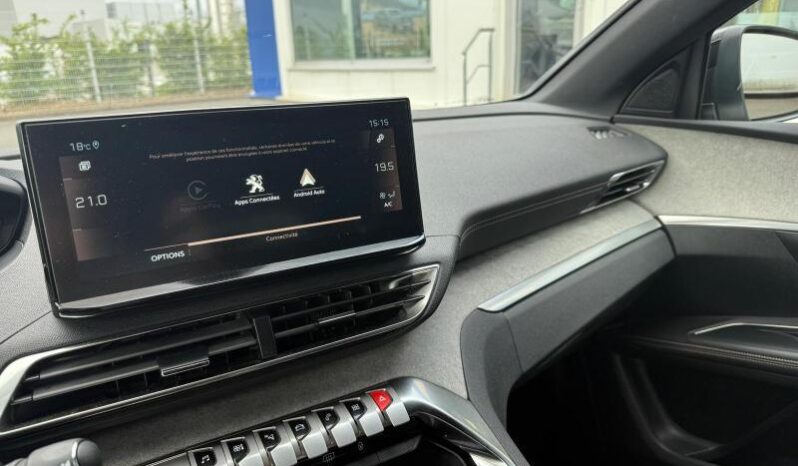 Peugeot 5008 GT / EAT8 / 7 places / 1.5 Blu complet