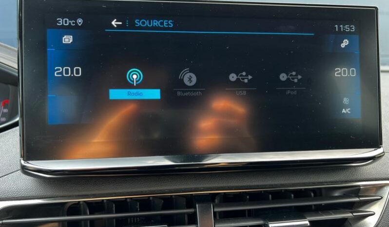 Peugeot 5008 GT / 7 Places / EAT8 complet