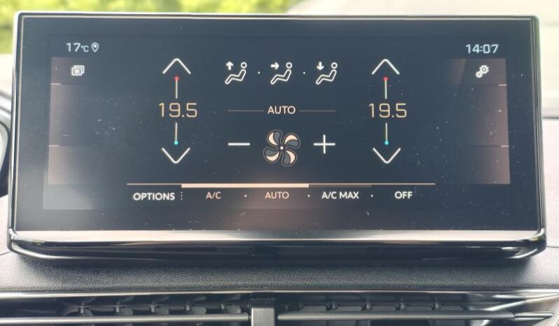 Peugeot 5008 GT / EAT8 / 7 places / 1.5 Blu complet