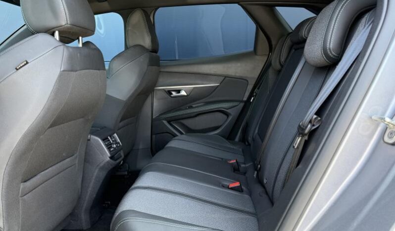 Peugeot 3008 Allure Pack / EAT8 / 1.5 BlueH complet