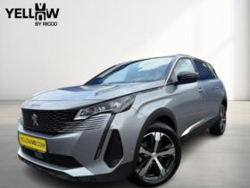 Peugeot 5008 GT / EAT8 / 7 places / 1.5 Blu