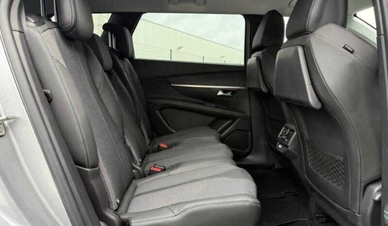 Peugeot 5008 Allure / 7 Places / Carplay complet