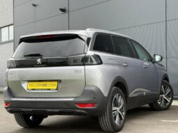 Peugeot 5008 Allure / 7 Places / Carplay complet