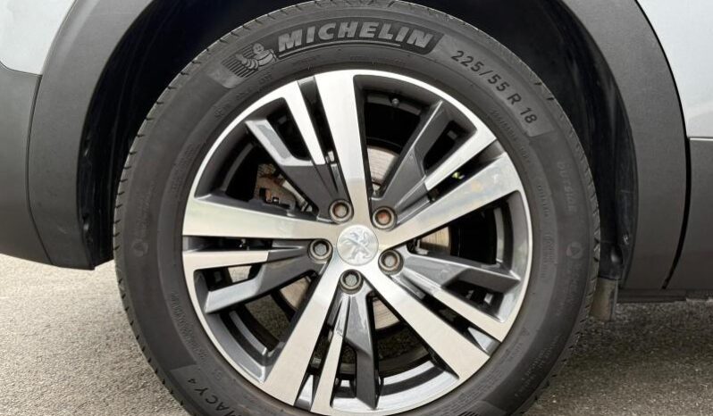 Peugeot 5008 Allure / 7 Places / Carplay complet