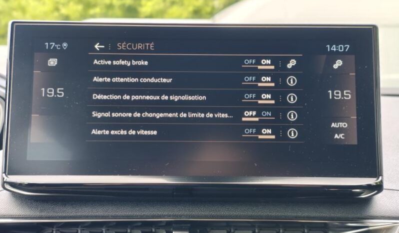 Peugeot 5008 GT / EAT8 / 7 places / 1.5 Blu complet