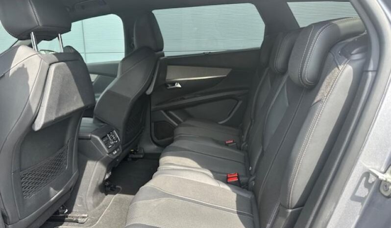 Peugeot 5008 GT / EAT8 / 7 Places / 1.5 Blu complet