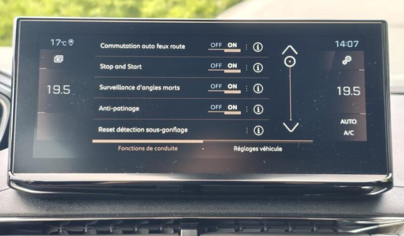 Peugeot 5008 GT / EAT8 / 7 places / 1.5 Blu complet