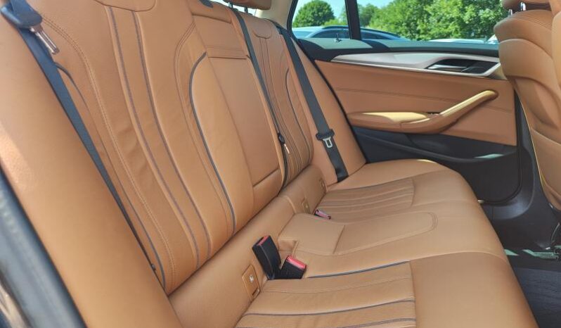 BMW Serie 5 518 Auto / Touring / Volant M complet