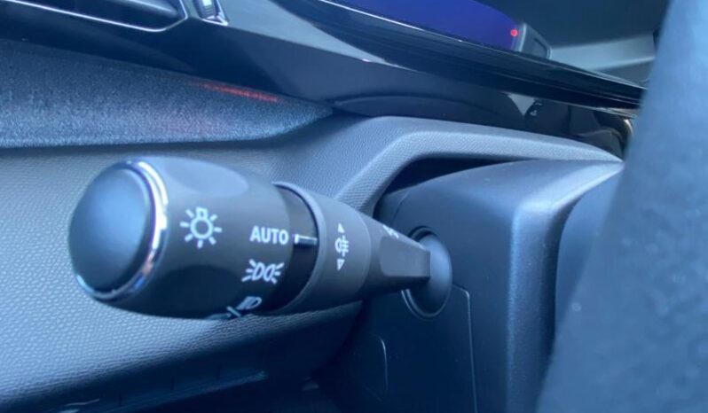 Peugeot 308 Allure / EAT8 / Carplay complet