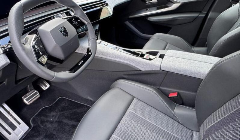 Peugeot 3008 GT / Hybrid 145 / e-DCS6 complet