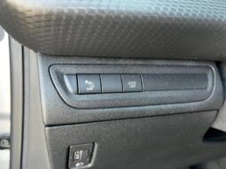 Peugeot 208 Signature / GPS complet
