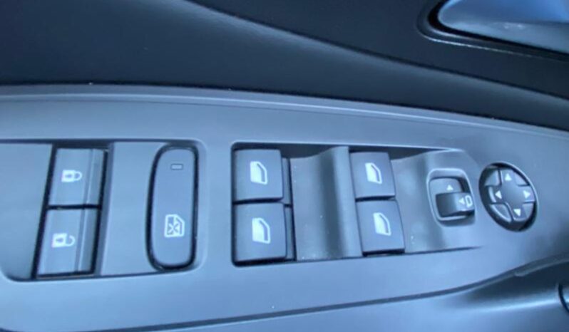 Peugeot 308 Allure / EAT8 / Carplay complet