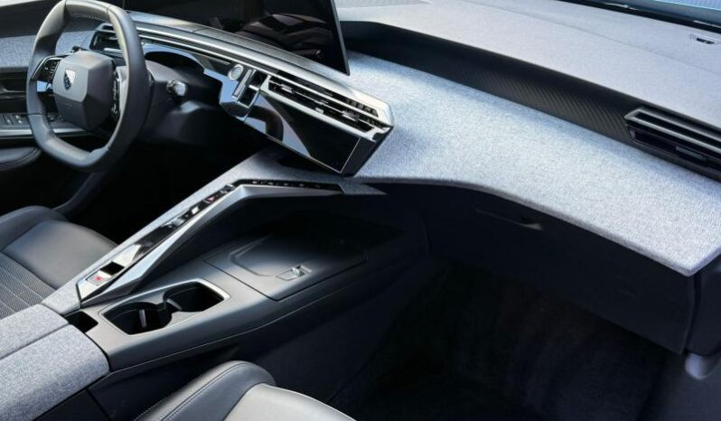 Peugeot 3008 Allure / Hybrid / Toit Ouvrant complet