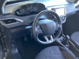 Peugeot 2008 Style / GPS / 82ch complet