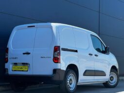 Citroen Berlingo 1.5 BlueHDI / Carplay / 0 km ! complet
