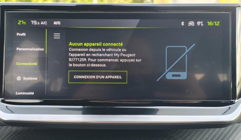 Peugeot 2008 GT / EAT8 complet