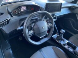 Peugeot 2008 Allure / GPS / 130ch complet