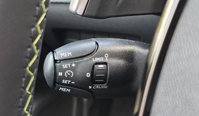 Peugeot 2008 GT / EAT8 complet