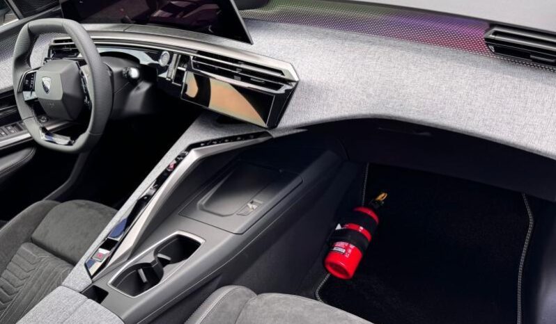 Peugeot 3008 GT / Hybrid 145 / e-DCS6 complet