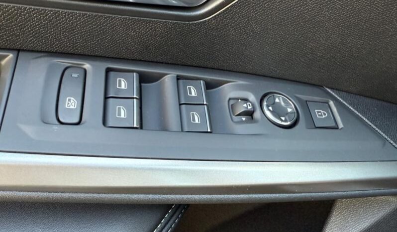 Peugeot 5008 GT Hybrid 145 e-DCS6 complet