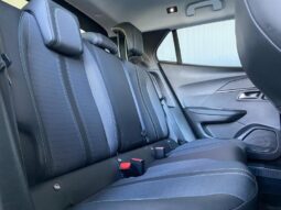 Peugeot 2008 Allure / GPS / 130ch complet