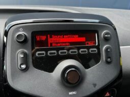 Peugeot 108 Style / 1.0 VTi / Clim / Bluet complet