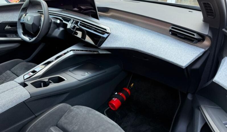 Peugeot 5008 GT Hybrid 145 e-DCS6 complet