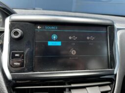 Peugeot 208 Signature / GPS complet
