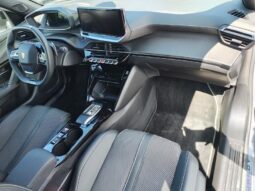 Peugeot 2008 GT / EAT8 complet