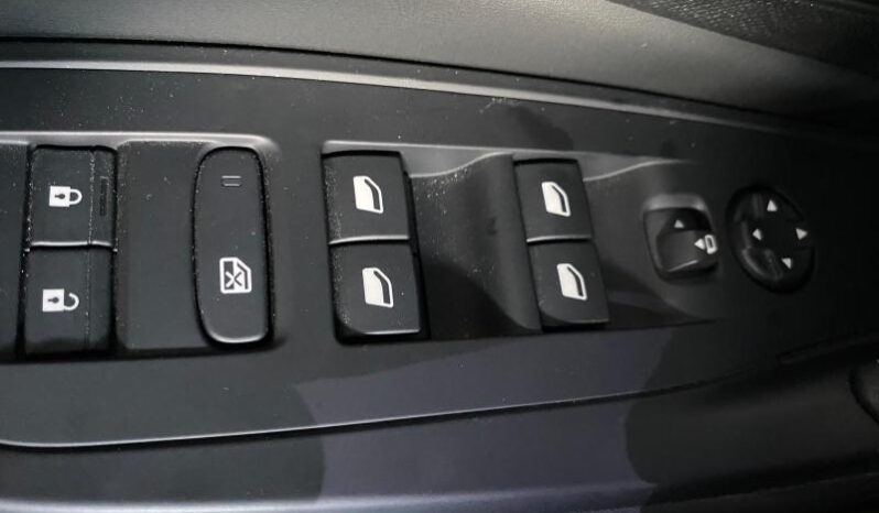 Peugeot 308 SW GT / Hybrid 136 complet