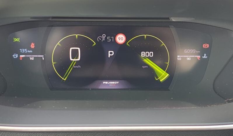 Peugeot 2008 GT / EAT8 complet