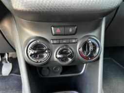 Peugeot 208 Signature / GPS complet
