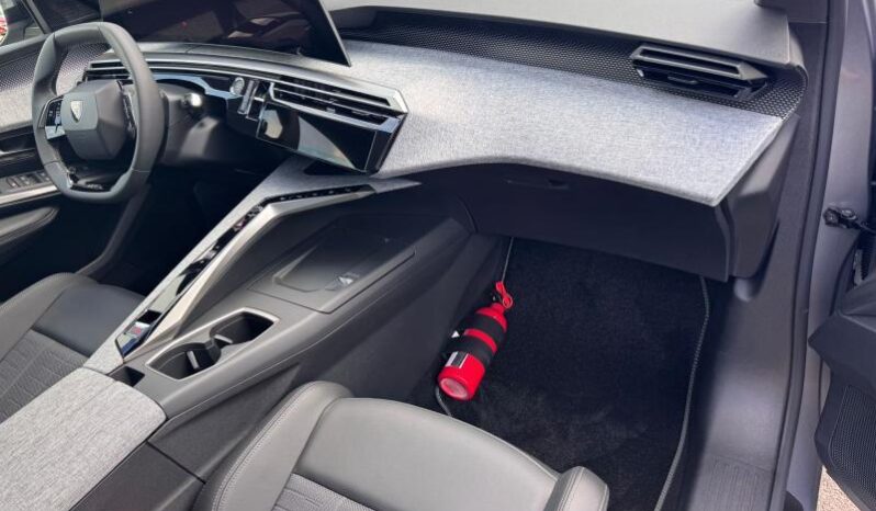 Peugeot 3008 GT / Hybrid 145 / e-DCS6 complet