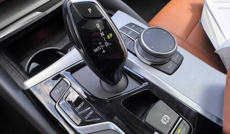 BMW Serie 5 520 Touring / Toit Ouvrant / MHEV complet