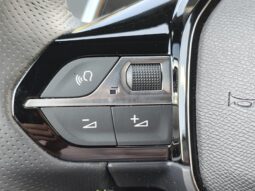 Peugeot 2008 GT / EAT8 complet