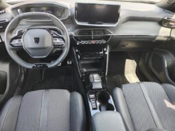 Peugeot 2008 GT / EAT8 complet