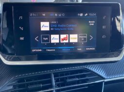 Peugeot 2008 Allure / GPS / 130ch complet