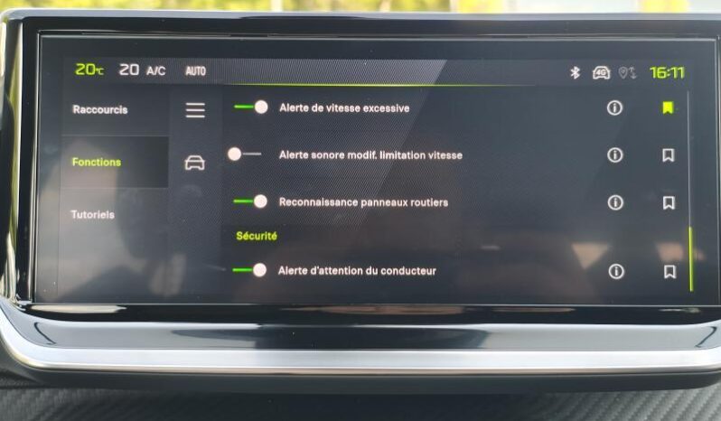 Peugeot 2008 GT / EAT8 complet