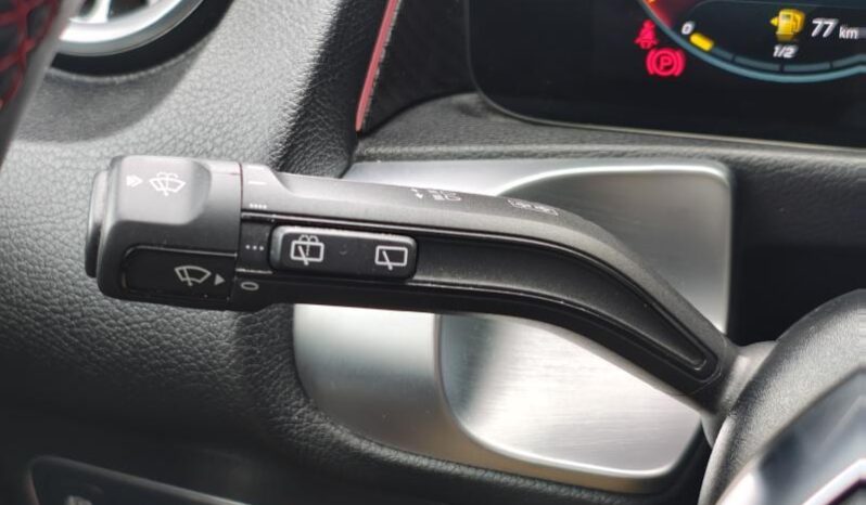 Mercedes-Benz GLB 200 AMG Line / AHK / Keyless complet