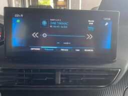 Peugeot 3008 Active Pack / EAT8 / 1.5 BlueH complet