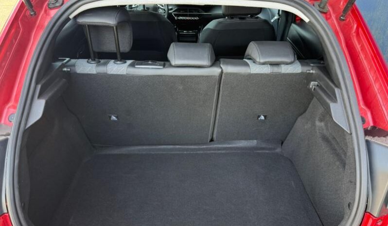 Peugeot 208 Allure / Hybrid / e-DSC6 complet