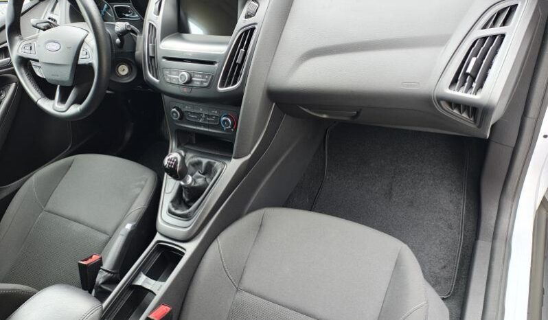 Ford Focus 1.5 TDCi / Clipper / Carplay complet