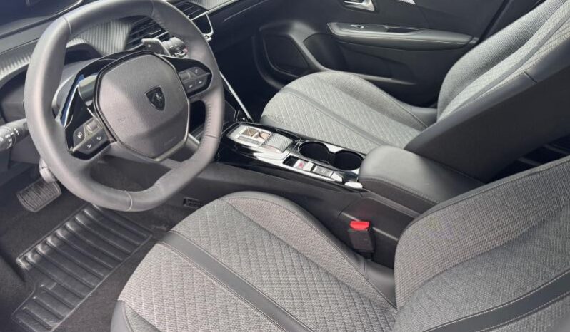 Peugeot 208 Allure / Hybrid/ E-DSC6 complet