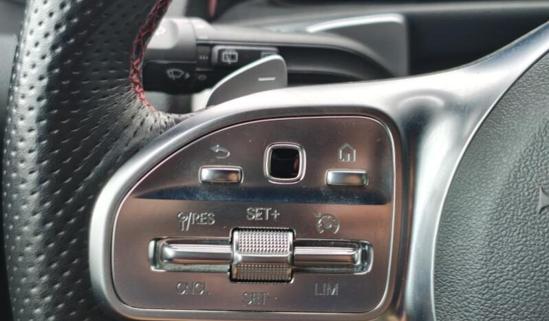 Mercedes-Benz GLB 200 AMG Line / AHK / Keyless complet