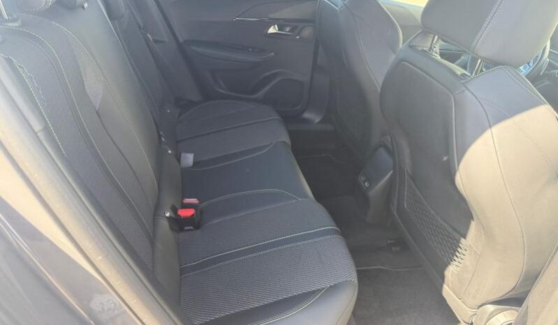 Peugeot 2008 GT / EAT8 / Full LED complet